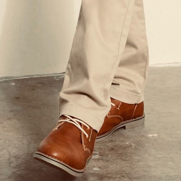 Steve Madden Boys BChuka Chukka Cognac Leather Boots. Size 5. NEW - Picture 2 of 9